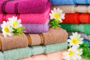 Pile de serviettes colorées