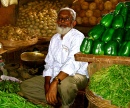 Un vendeur de légumes