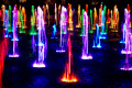 Un monde de fontaines colorées