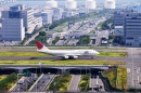 Avion sur le pont, Aéroport d'Haneda, Tokyo