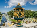 Vase sur la terrasse du Grand Peterhof Palace