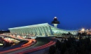 L'aéroport de Washington Dulles à la tombée de la nuit