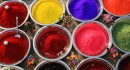 Des couleurs pour le festival Holi en Inde