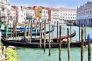 Gondoles à l'Hötel Ca' Sagredo, Venise