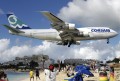 Atterissage d'un Boeing 747-300 à Saint-Martin