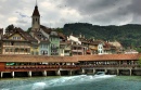 Front de mer et pont de Thoune, Suisse