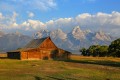Grange de Mormon et le Grand Teton