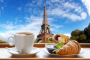 Café et Croissants à Paris