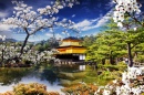 Temple en Or dans un jardin Japonais