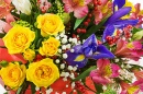 Magnifique bouquet de roses and d'iris
