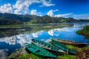 Lac Pokhara Fewa au Nepal