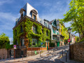 Les charmantes rues de la Butte de Montmartre, Paris