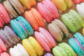 Macarons colorés
