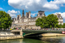 Les bords de la Seine, Paris, France