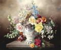 Nature morte de fleurs dans un vase blanc