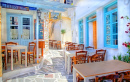 Restaurant de rue à Paros, Grèce
