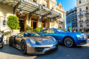 Voitures de luxe près du Grand Casino de Monte Carlo
