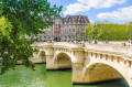 Pont à Paris, France