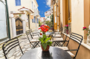 Café de rue à Preveza, Grèce