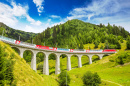Viaduct au-dessus du fleuve de Landwasser, Suisse
