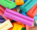 Pâte à modeler colorée