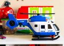 Un jouet Hélicoptère en plastique