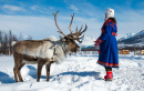 Une femme Sámi en Laponie