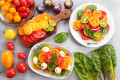 Salade de tomates, mozzarella et basilic
