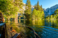 La rivière Merced et les chutes de Yosemite