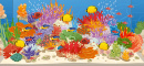 Aquarium avec des poissons et des coraux