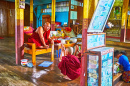 Le monastère Phe Chaung, Ywama, Myanmar