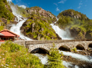 Cascades de Latefossen Twin, Odda, Norvège