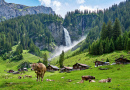 Village d'Äsch, Alpes Suisse
