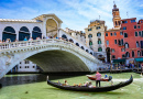 Pont du Rialto et Grand Canal à Venise