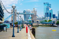 Tower Bridge et London City Skyline