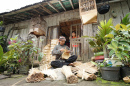 Weaving a Basket, Wonosobo, Indonésie
