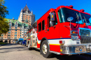 Camion de pompiers près du château de Frontenac, Québec