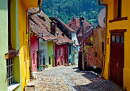 Rue colorée à Sighisoara, Roumanie
