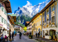 La célèbre vieille ville de Mittenwald