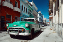 Voiture rétro garée dans la rue de La Havane