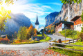 Lauterbrunnen Village avec cascade Staubbach