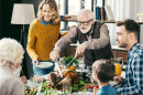 Dîner de Thanksgiving en famille