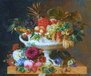 Urne classique avec des fruits, des baies et des fleurs