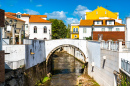 Pont en arc à Alcobaca, Portugal