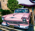 Voiture classique américaine rose, Charm el-Cheikh