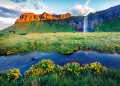 Vue matinale de la cascade de Seljalandsfoss, Islande