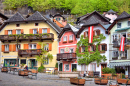 Célèbre village de montagne de Hallstatt, Autriche