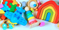 Jouets colorés pour bébés