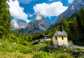 Chapelle et cabane d’alpage dans la vallée de l’Empereur
