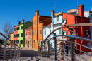 Pont piétonnier à Burano, Venise, Italie